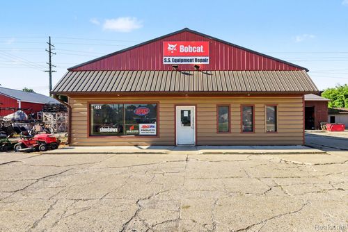 1404 Imlay City Rd, Lapeer, MI, 48446-3114 | Card Image