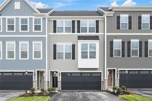 108 Scenic View Dr, Pittsburgh, PA, 15241 | Card Image