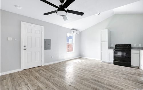 151 Hopi St, San Antonio, TX, 78211-3714 | Card Image