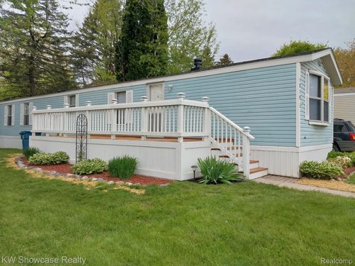 1819 Aldrin Ct, Milford, MI, 48381-4111 | Card Image