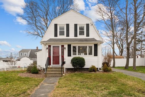 31 Howe St, Quincy, MA, 02169-5909 | Card Image