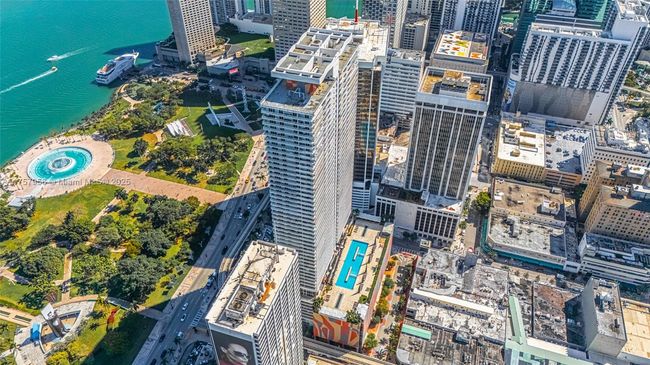 APT-4808 - 50 Biscayne Blvd, Condo with 2 bedrooms, 2 bathrooms and null parking in Miami FL | Image 46