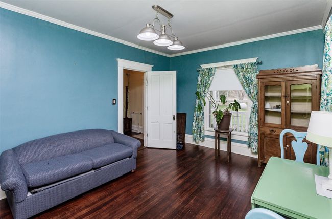 5825 G24 Hwy, Home with 7 bedrooms, 4 bathrooms and null parking in Carlisle IA | Image 5