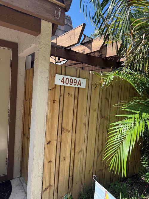 apt-a-4099 Palm Bay Cir, West Palm Beach, FL, 33406-9059 | Card Image