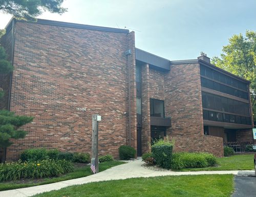 g4-14504 Linder Ct, Oak Forest, IL, 60452-1059 | Card Image