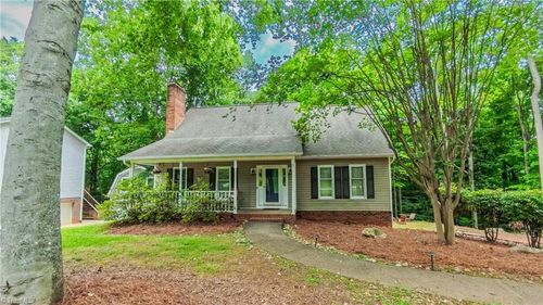 1721 Abbottsford Dr, Kernersville, NC, 27284-8648 | Card Image