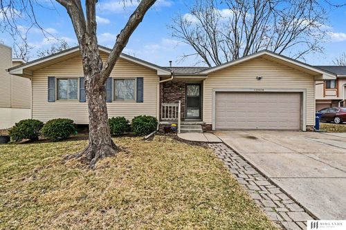 10908 Bandlytonw Place, Bellevue, NE, 68123 | Card Image