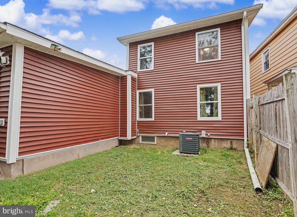 Residential in HAMILTON 3
