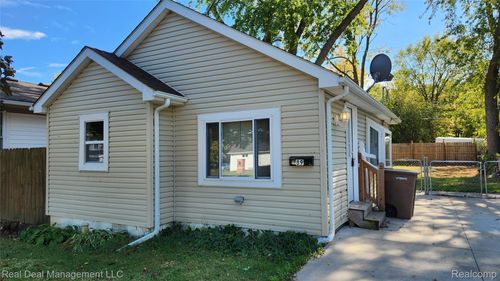 89 W Fairmount Ave, Pontiac, MI, 48340-2735 | Card Image