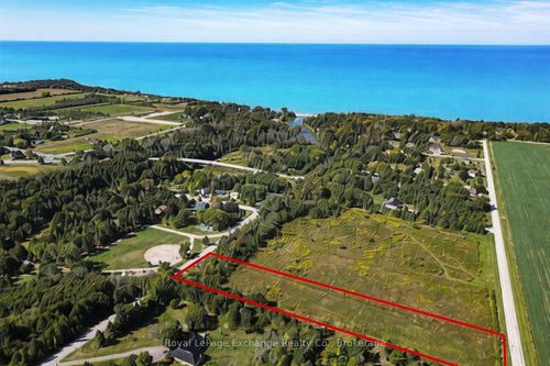 66 North St, Goderich, ON, N7A3X9 | Card Image