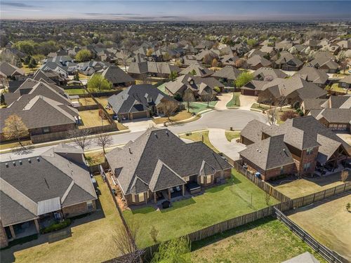 617 Caveat Ct, Edmond, OK, 73025-7912 | Card Image