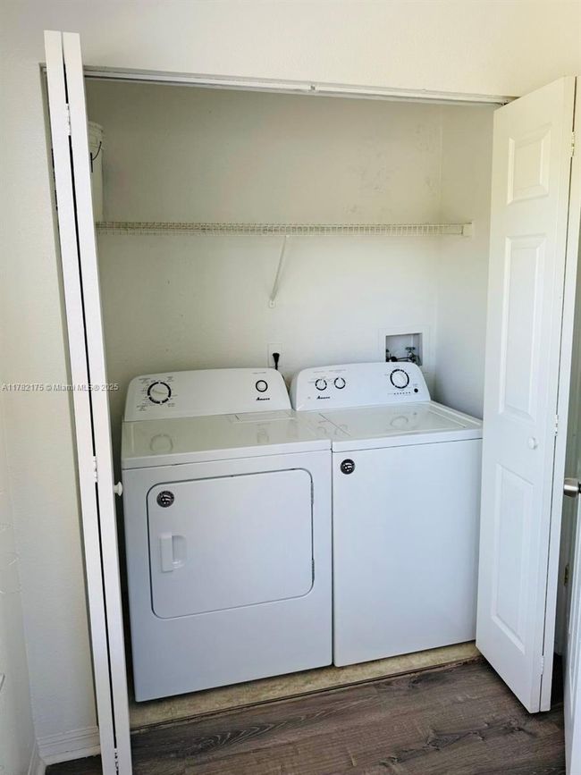 APT-2222 - 1401 Village Blvd, Condo with 2 bedrooms, 1 bathrooms and null parking in West Palm Beach FL | Image 11