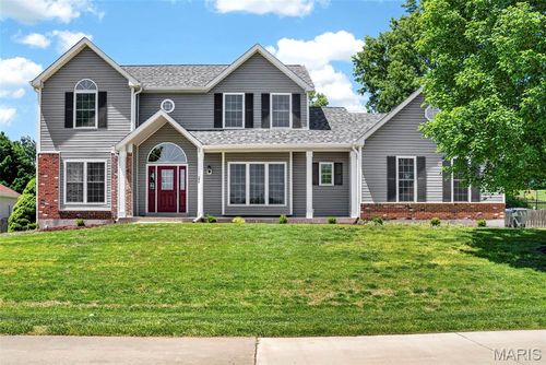 398 Round Tower Dr E, Cottleville, MO, 63304-0811 | Card Image