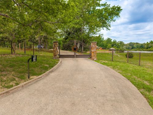 15381 County Road 463, Lindale, TX, 75771-3655 | Card Image