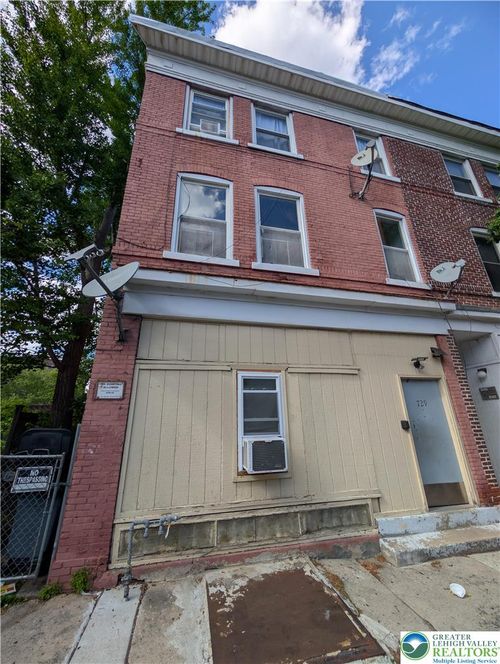 apt-2-729 E 4th Street, Bethlehem City, PA, 18015 | Card Image