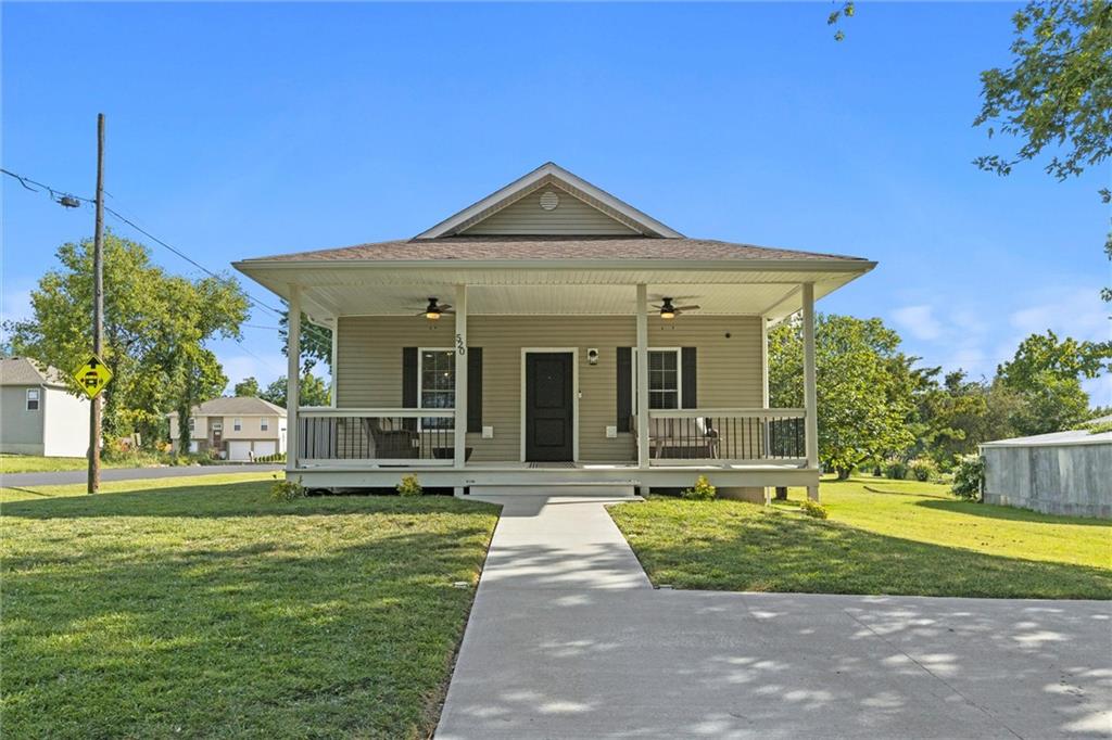 26th St, Sedalia, MO 65301