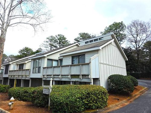 5025 Highland Club Dr, Marietta, GA, 30068-4621 | Card Image