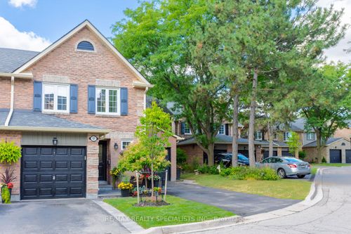 67-2766 Folkway Dr, Mississauga, ON, L5L3M3 | Card Image