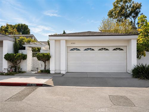 4581 Sandburg, Irvine, CA, 92612 | Card Image
