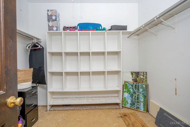 Walk-in closet | Image 45