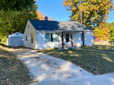 416 E Monroe Street, House other with 2 bedrooms, 1 bathrooms and null parking in Williamsport IN | Image 3