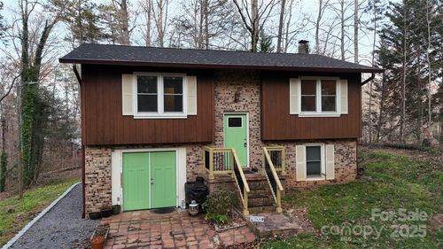 288 Nix Creek Church Rd, Marion, NC, 28752-9585 | Card Image