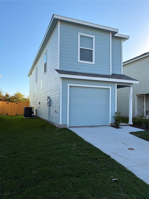 703 Sandhill Crane Ln, Princeton, TX, 75407-4242 | Card Image