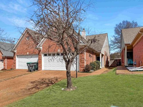 1156 Brady Hollow Ln, Cordova, TN, 38016-8887 | Card Image