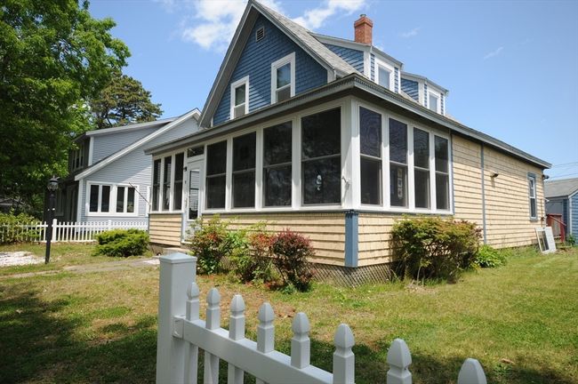 9 15 Th St, House other with 3 bedrooms, 2 bathrooms and 4 parking in Onset MA | Image 17
