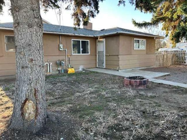 6003 54 Street, Home with 3 bedrooms, 1 bathrooms and 6 parking in Taber AB | Image 2