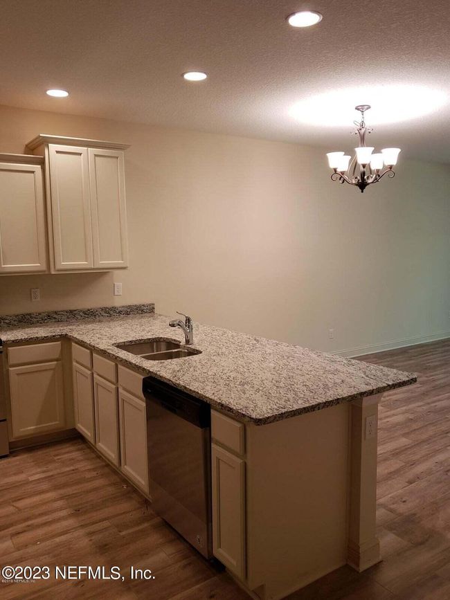 133 4150 Quiet Creek Loop, For Sale in Middleburg Zoocasa