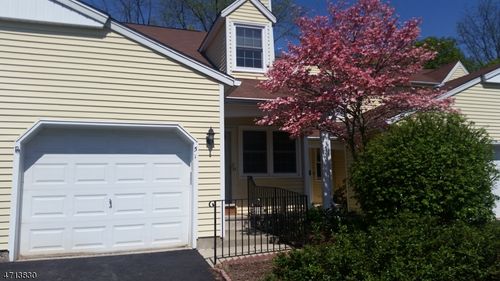 51 Carriage Ln, Newton, NJ, 07860-1934 | Card Image