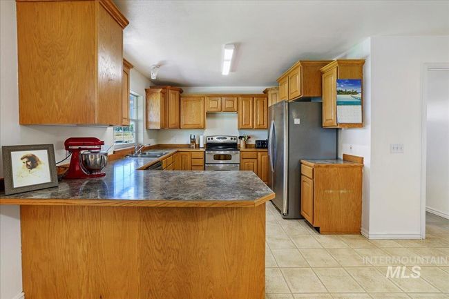 294 N 950 E, House other with 4 bedrooms, 3 bathrooms and 2 parking in Declo ID | Image 16