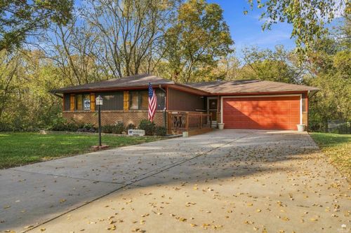 1129 Village Dr, Manhattan, KS, 66503-2566 | Card Image