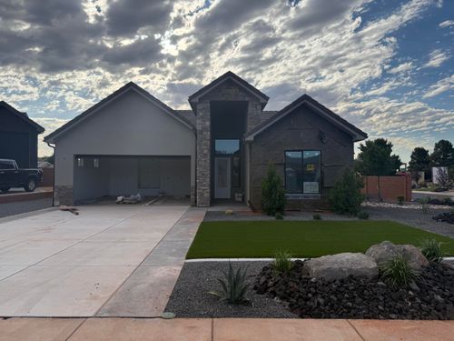 565 S Harmony Cir, Ivins, UT, 84738-6843 | Card Image