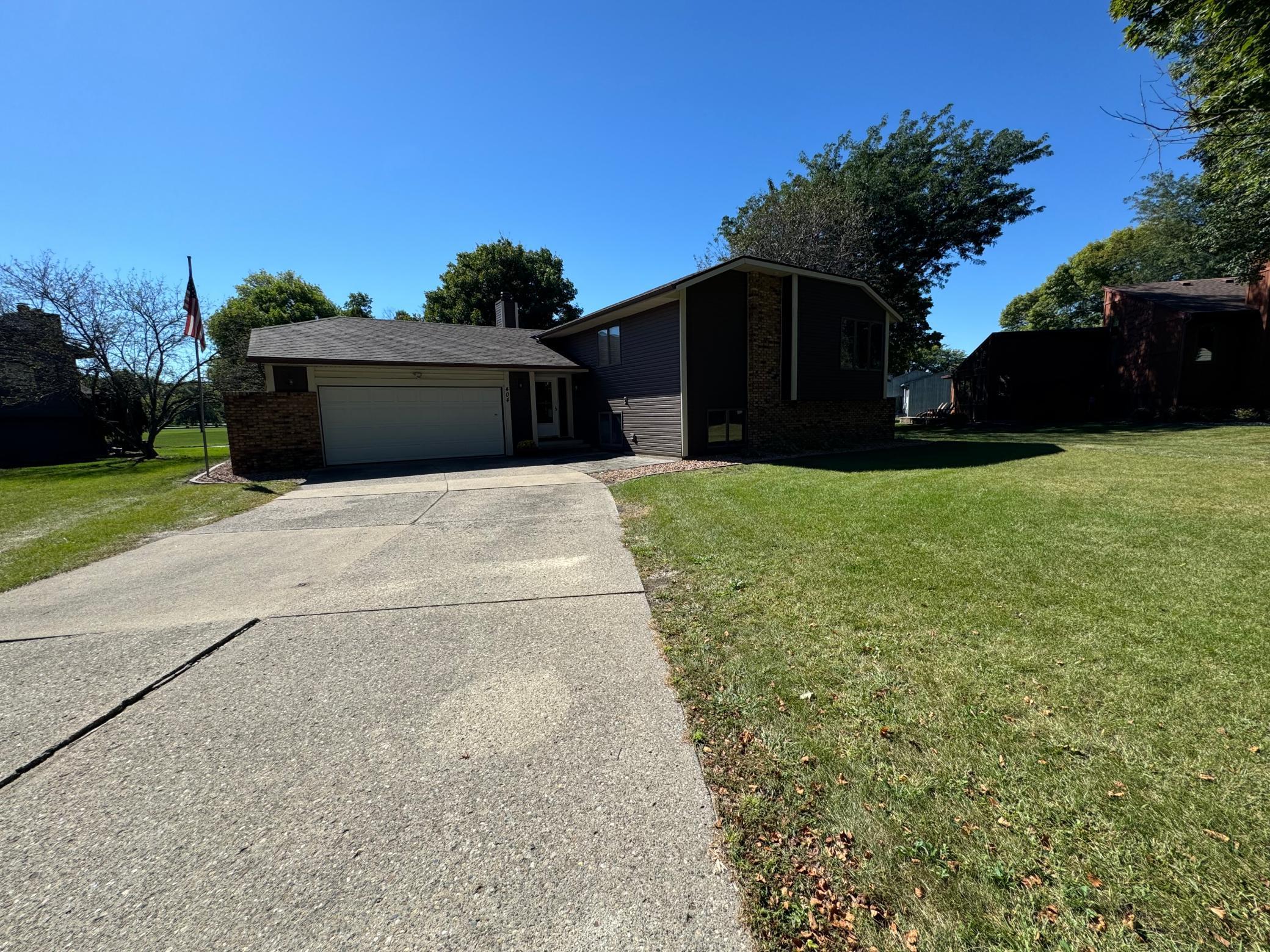 Crescent Dr, Albert Lea, MN 56007