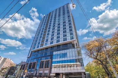 909 - 219 Dundas St E, Condo with 1 bedrooms, 2 bathrooms and null parking in Toronto ON | Image 1