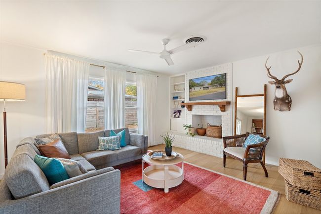 1802 Hutto Rd, House other with 3 bedrooms, 2 bathrooms and 2 parking in Georgetown TX | Image 7
