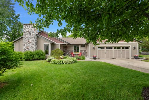 6553 W Via Vista Ct Ne, Rockford, MI, 49341-9695 | Card Image