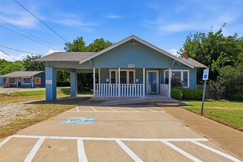 1115 N Main St, Cleburne, TX, 76033-3861 | Card Image