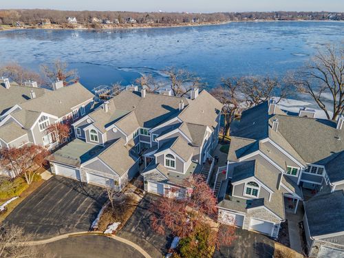 221 Sandy Point Ln, Lake Zurich, IL, 60047-7002 | Card Image