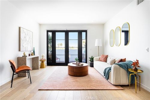 unit-211-1333 S Orange Grove Ave, Los Angeles, CA, 90019-5254 | Card Image