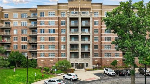 403-125 Lakeview Dr, Bloomingdale, IL, 60108-1249 | Card Image