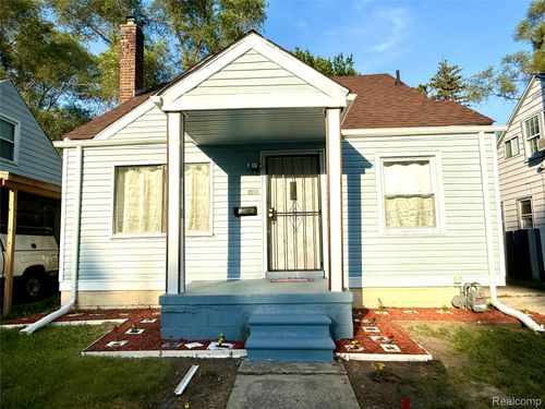 19642 Hasse St, Detroit, MI, 48234-2156 | Card Image