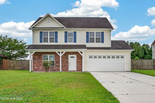 115 Dukes Lake Cir, Richlands, NC, 28574-8410 | Card Image