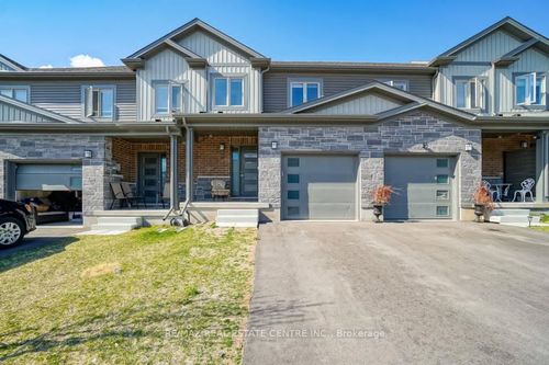 45 Nieson St, Cambridge, ON, N1R0B9 | Card Image