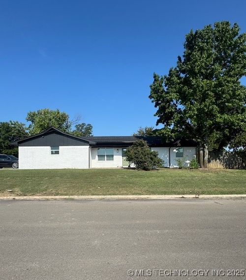 606 S 8th Ave, Madill, OK, 73446-3010 | Card Image