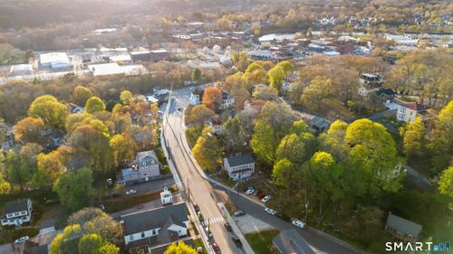 46 Grove St, Putnam, CT, 06260-2162 | Card Image