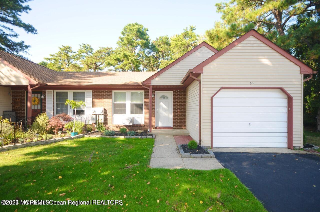 Greenwood Ln, Whiting, NJ 08759
