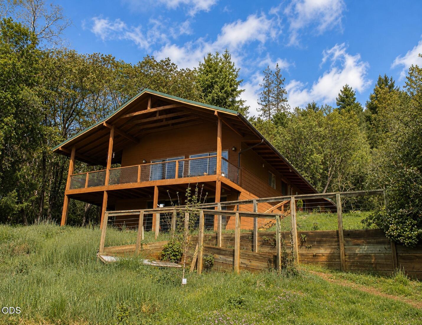 Residential in Rogue River 4